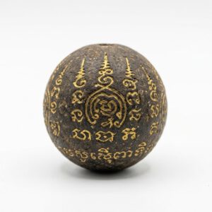 Vật Phẩm Phong Thủy Lukom Thái Lan – Viên Châu Nghệ Thuật Chế Tác Thủ Công